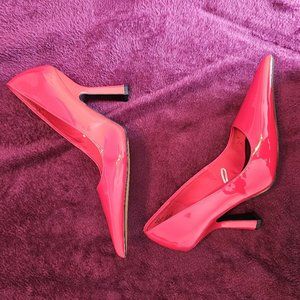 Red patent leather pumps